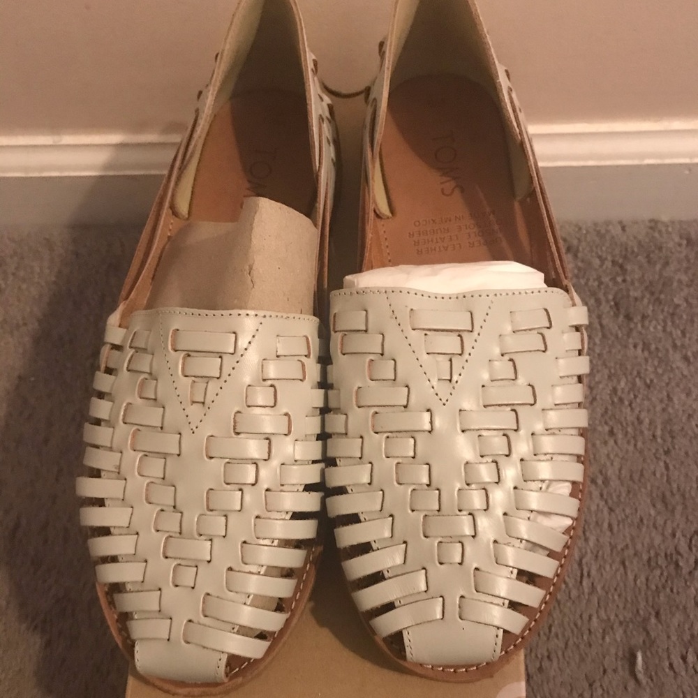 Toms size 9 leather huarache sandal